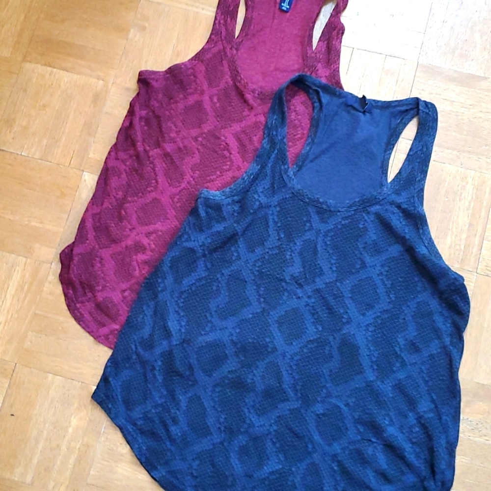 💥3 for $10💥 Bundle of Gap Activewear tops